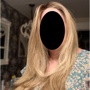 Heat friendly synthetic wig med